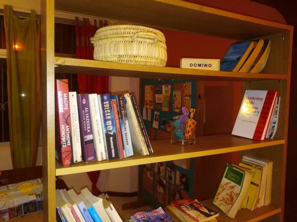 Simabo'S Backpackers' Hostel มินเดโล ภายนอก รูปภาพ